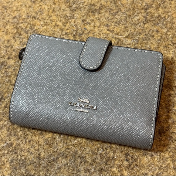 Coach Handbags - Coach New York Medium Corner Zip Wallet in Crossgrain Leather Heather Grey